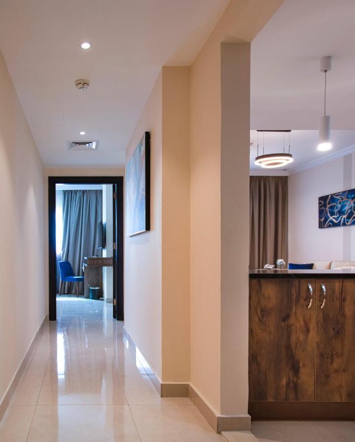 Viola Hotel Apartments シャルジャ エクステリア 写真