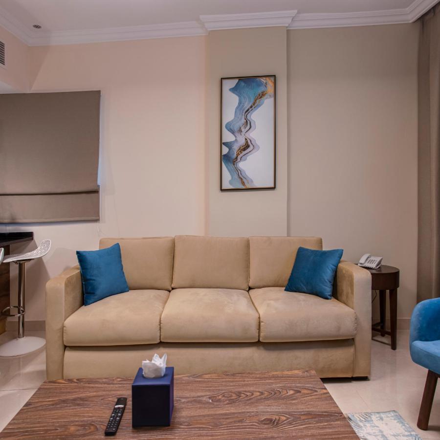 Viola Hotel Apartments シャルジャ エクステリア 写真