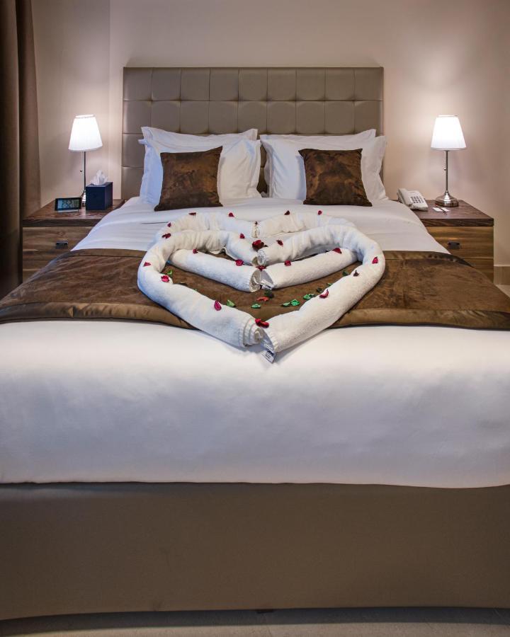 Viola Hotel Apartments シャルジャ エクステリア 写真